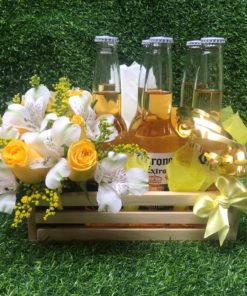 Caja cervezas y rosas